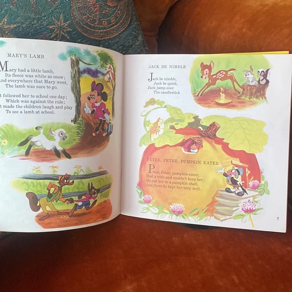 Vintage Vinyl Disney Mother Goose Rhymes read along book - Picture 2 of 6